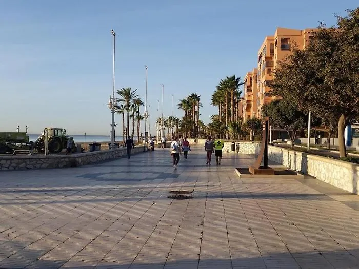 Amplio Apartamento Frente Al Mar Málaga 0*,  İspanya